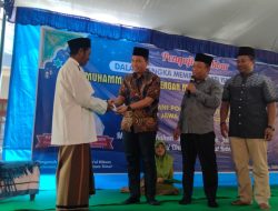 Wakili Ketua KORMI Sumsel, Ketua KORMI OKU Timur Dwi Seva Prastio Berikan Bantuan Paket Sembako kepada Anak Yatim